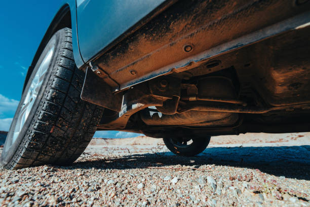 Mühendisler otomotiv süspansiyon sistemlerindeki kauçuk burçların yorulma özelliklerini nasıl analiz ediyor?